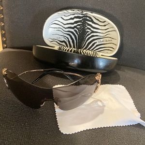Roberto Cavalli sunglasses style Talia 196 e64 130 125